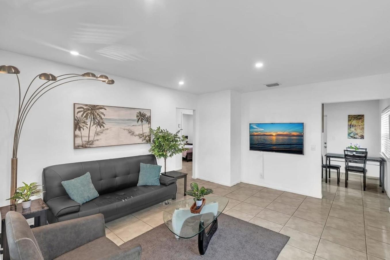 2 Bedroom House Minutes From Beach And Casino Db1 Dania Beach Exteriér fotografie